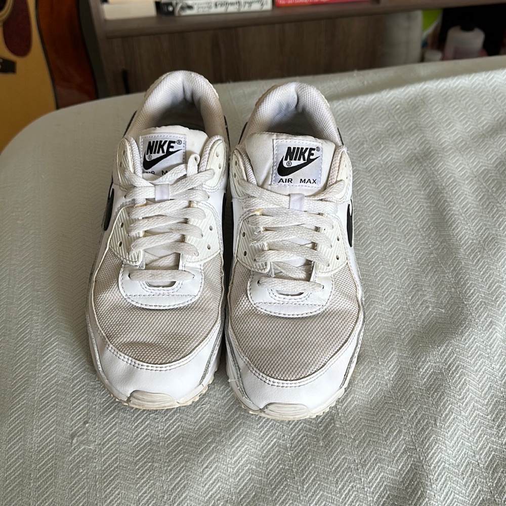 jd white nike air max